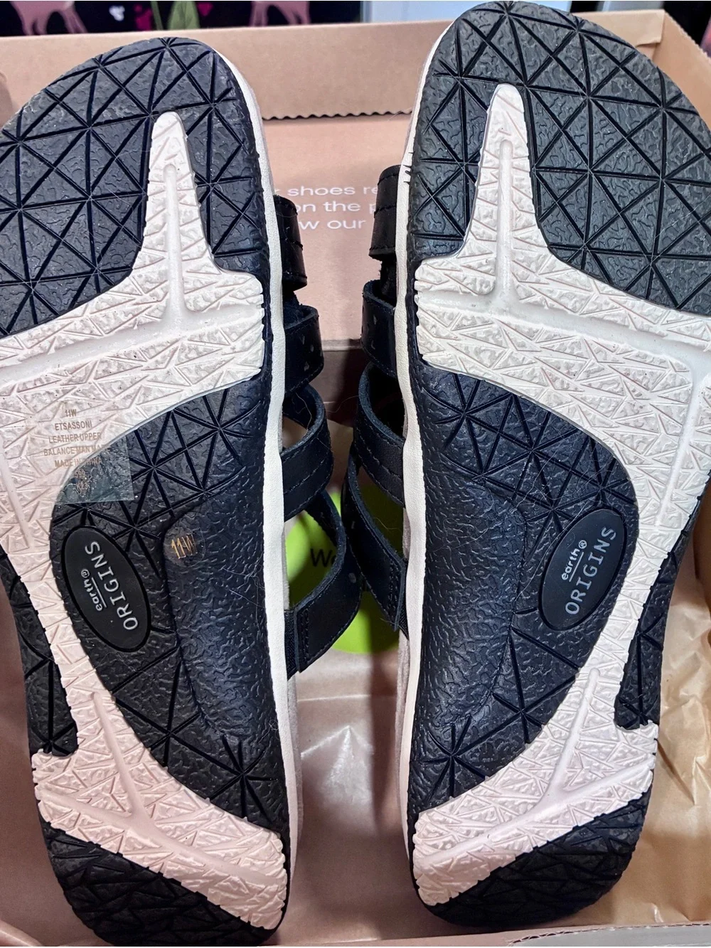 Earth Origins Black Decorative Strappy Slip-On Sandals Size 11 Wide